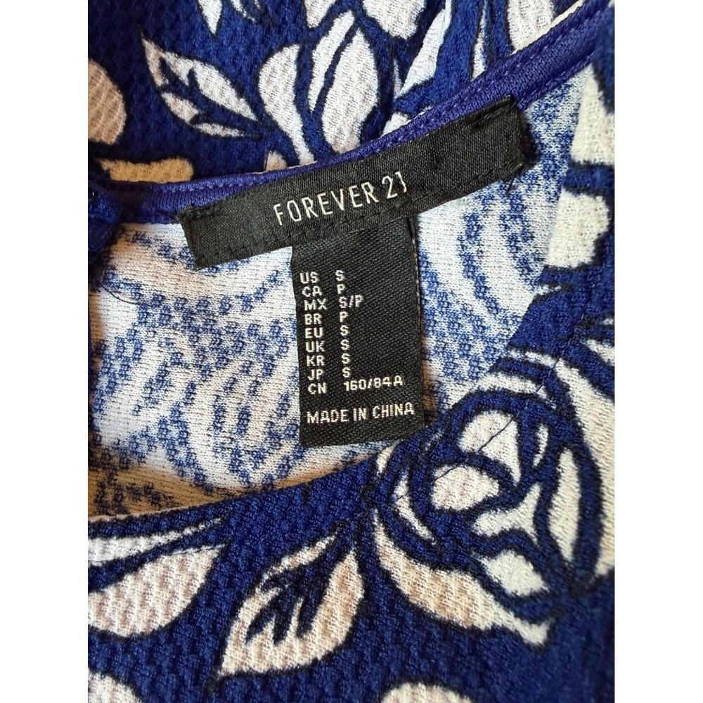 Forever 21‎ Navy Blue White Floral Print Fit Flare Dress Short Sleeve Size Small - Picture 3 of 4